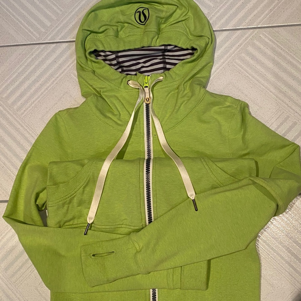 Lululemon Scuba Long Hoodie Jacket 6 - Great Condition